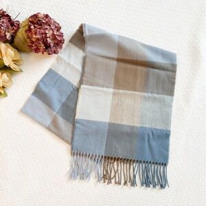EUC 100% Cashmere Plaid Scarf Scotland Blue Tan Fringe
